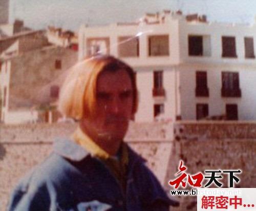 富尔维娅整形上瘾,从男变女整形150次