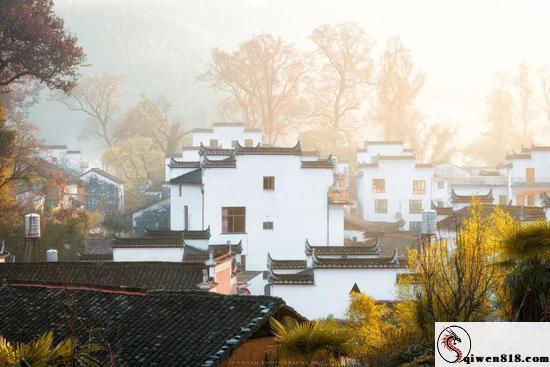 旅游宗旨地非常漂亮的弹射布局，女性一生必须来一次