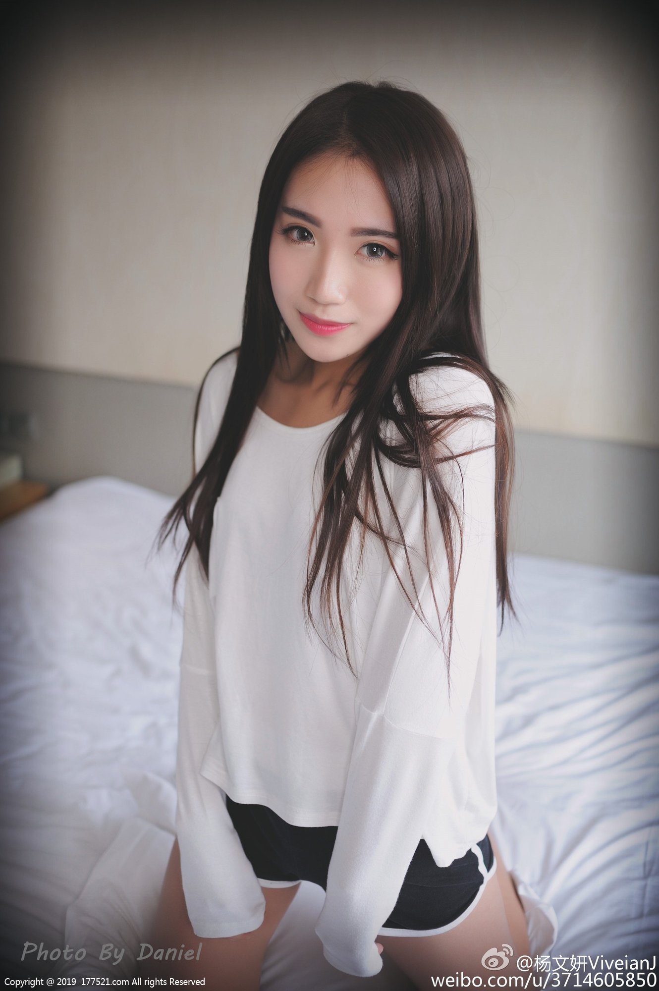 杨文妍(杨小妍 , ViveianJ)人物简历详细播报完整版
