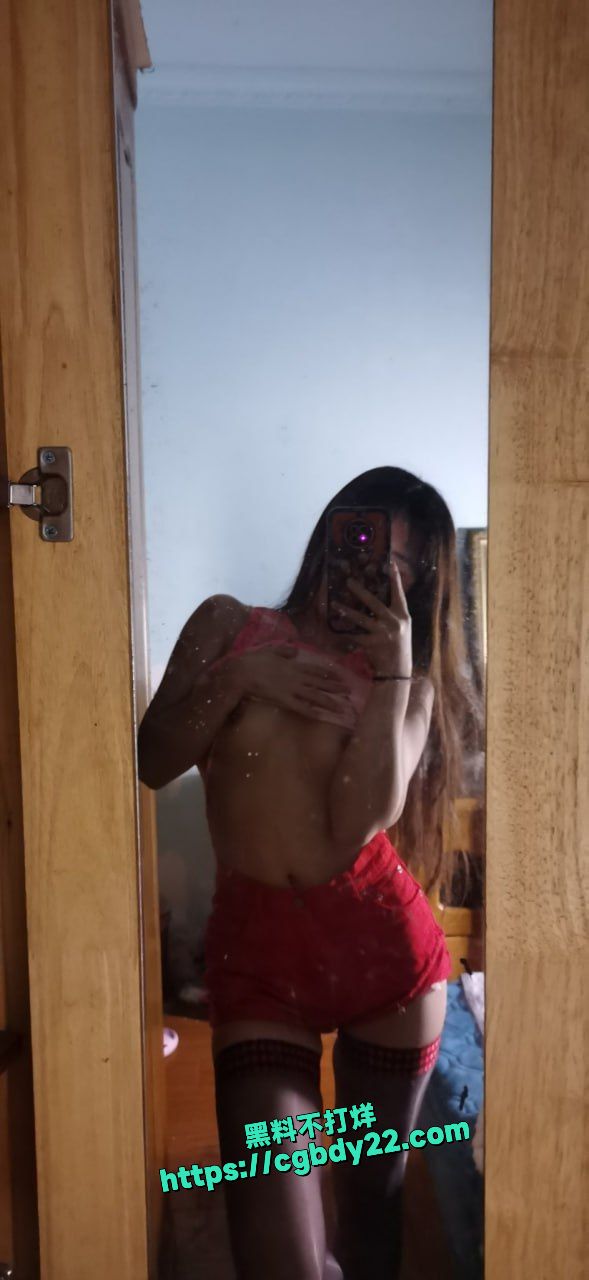 温州清纯女高中生 火辣身材肥臀炸裂14