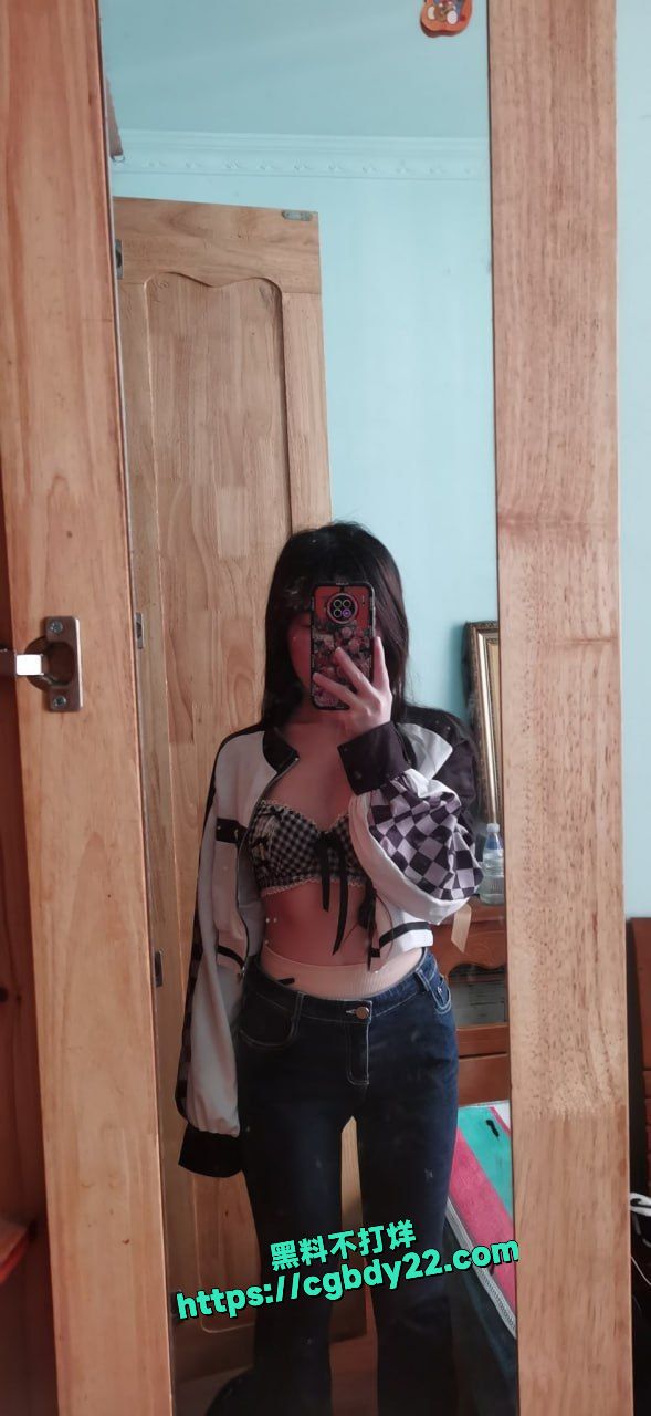 温州清纯女高中生 火辣身材肥臀炸裂12