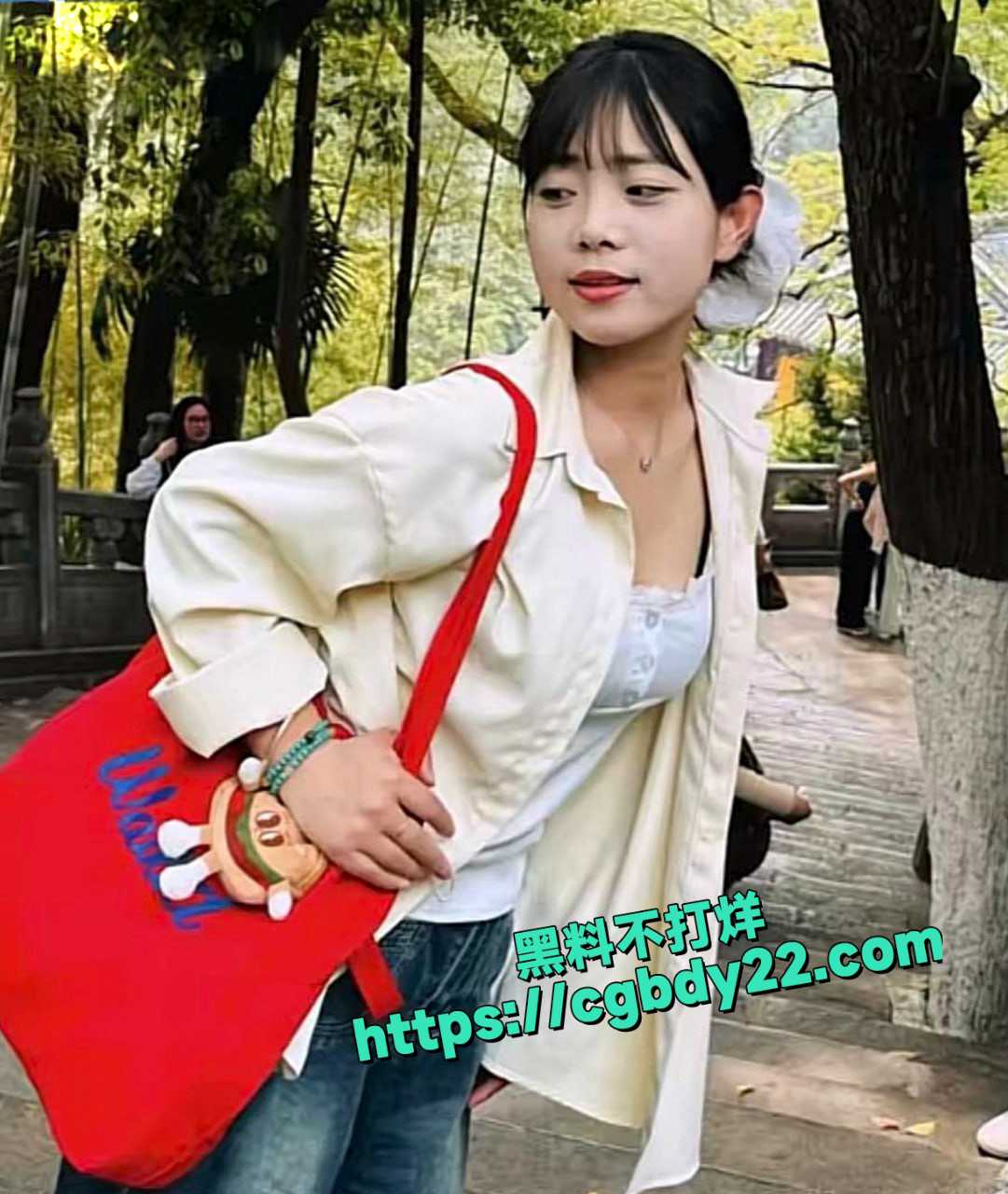 02年母狗贾冬雨，喜欢自己同时被很多男人玩2